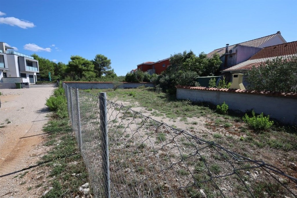 na-prodej-stavebni-pozemek-blizko-plaze-srima-chorvatsko