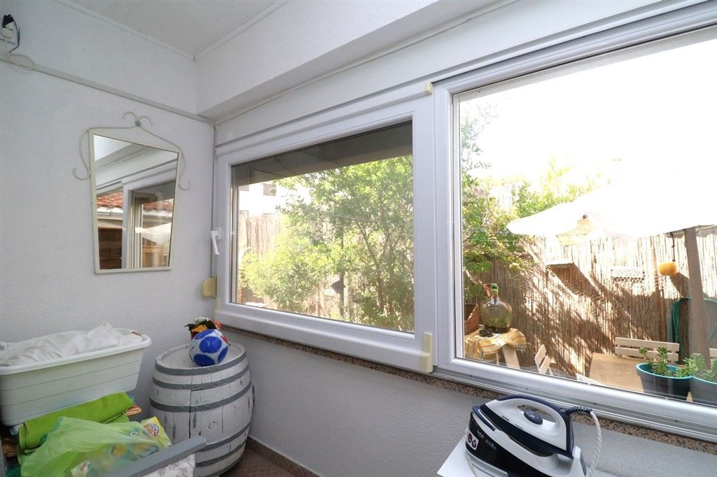 na-prodej-prizemni-apartman-s-dvorkem-sibenik-chorvatsko