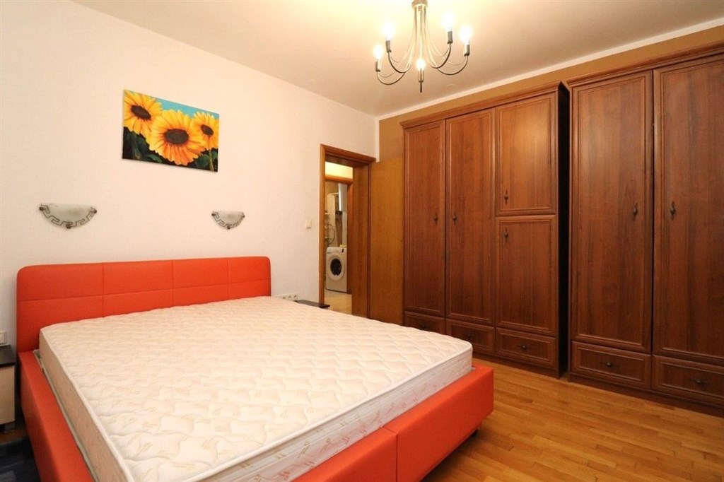 na-prodej-prizemni-apartman-s-dvorkem-sibenik-chorvatsko