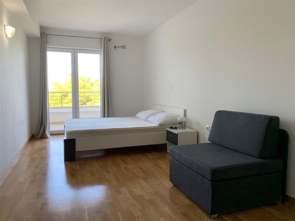 apartman-v-1-rade-u-more-na-skvelem-miste-tucepi-chorvatsko