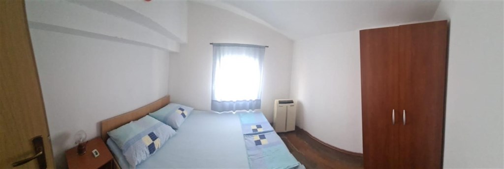 na-prodej-apartmanovy-dum-jen-170-m-od-more-vir-chorvatsko