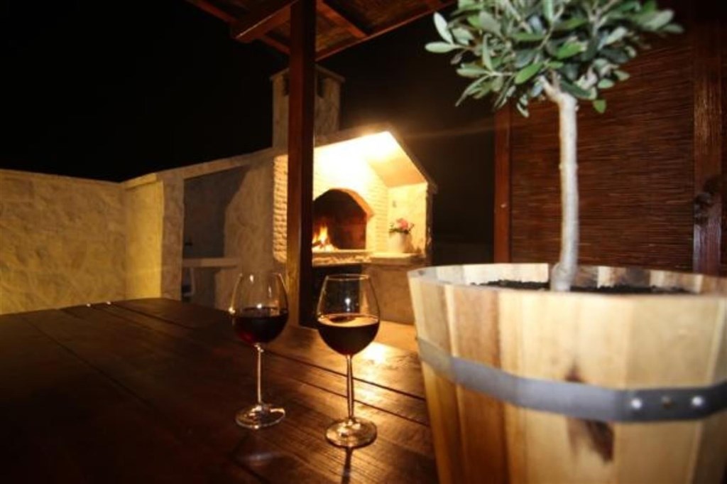 atraktivni-apartmanovy-dum-blizko-more-privlaka-chorvatsko