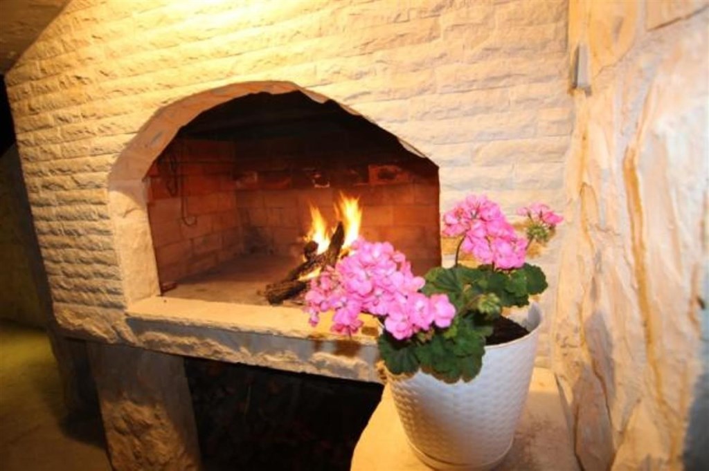 atraktivni-apartmanovy-dum-blizko-more-privlaka-chorvatsko