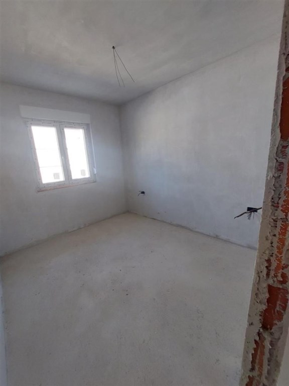 na-prodej-novy-apartman-v-blizkosti-more-pakostane-chorvatsko