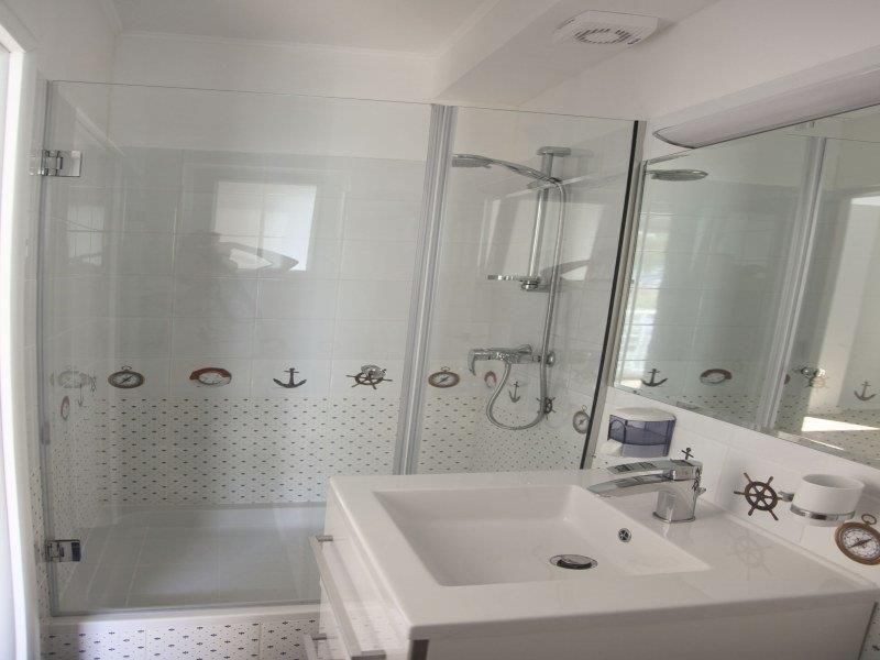 hotel-v-prvni-rade-u-more-a-plaze-makarska-riviera-chorvatsko