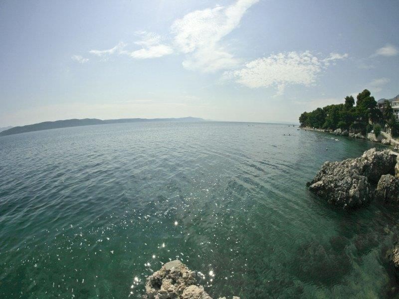 hotel-v-prvni-rade-u-more-a-plaze-makarska-riviera-chorvatsko
