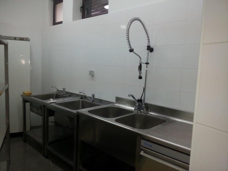 hotel-v-prvni-rade-u-more-a-plaze-makarska-riviera-chorvatsko