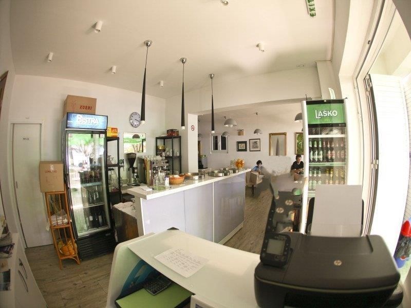 hotel-v-prvni-rade-u-more-a-plaze-makarska-riviera-chorvatsko