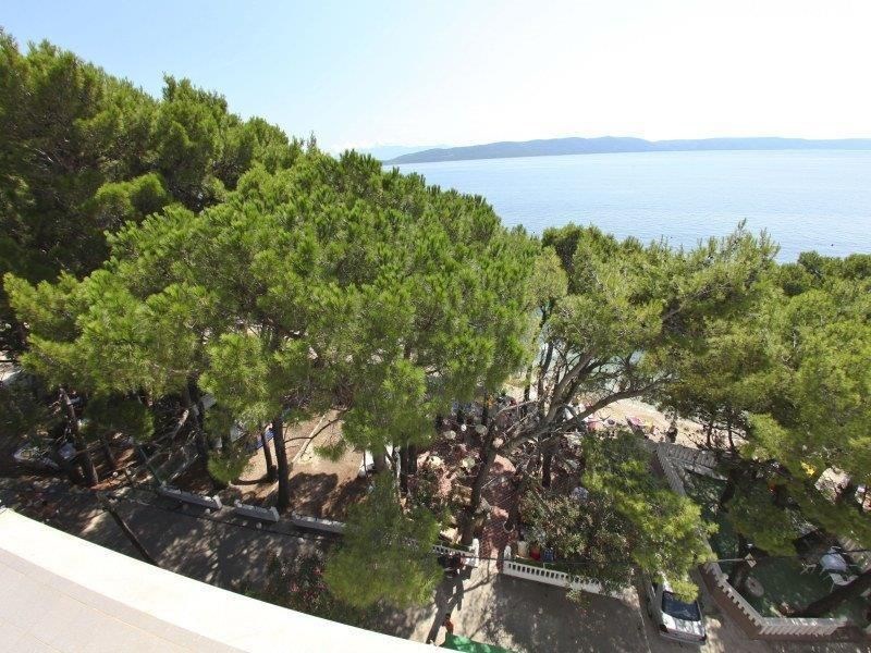 hotel-v-prvni-rade-u-more-a-plaze-makarska-riviera-chorvatsko