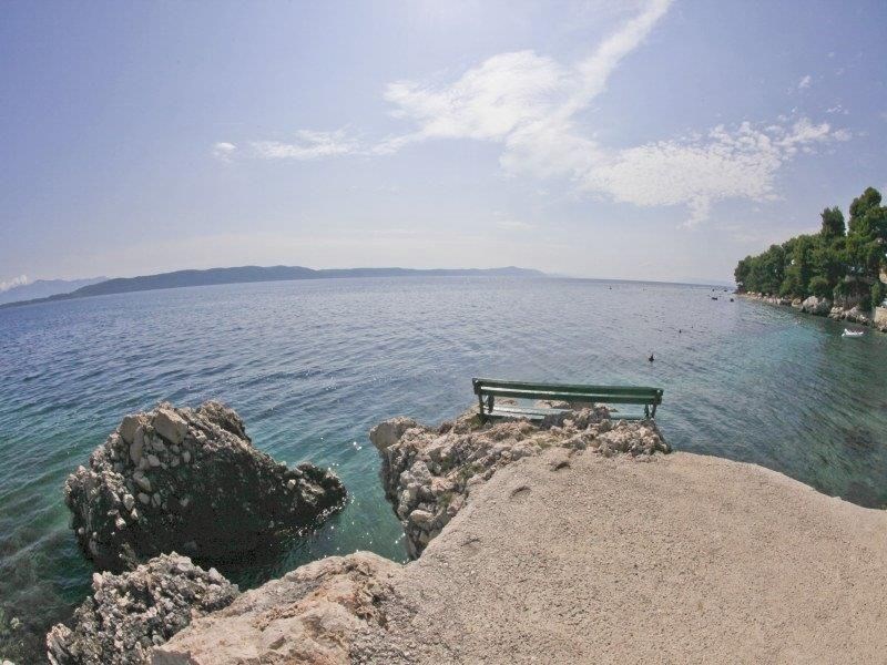 hotel-v-prvni-rade-u-more-a-plaze-makarska-riviera-chorvatsko