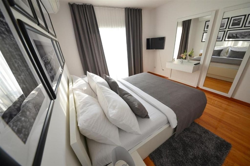 na-prodej-moderni-vila-v-2-rade-od-more-vir-chorvatsko