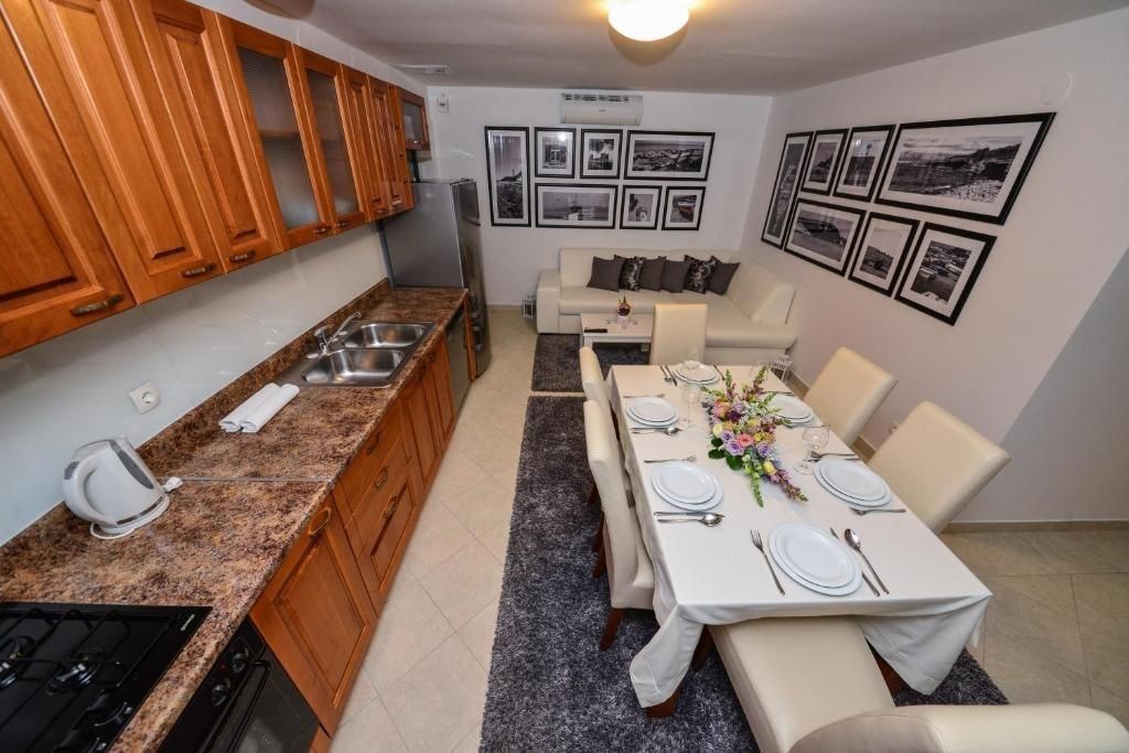 na-prodej-moderni-vila-v-2-rade-od-more-vir-chorvatsko