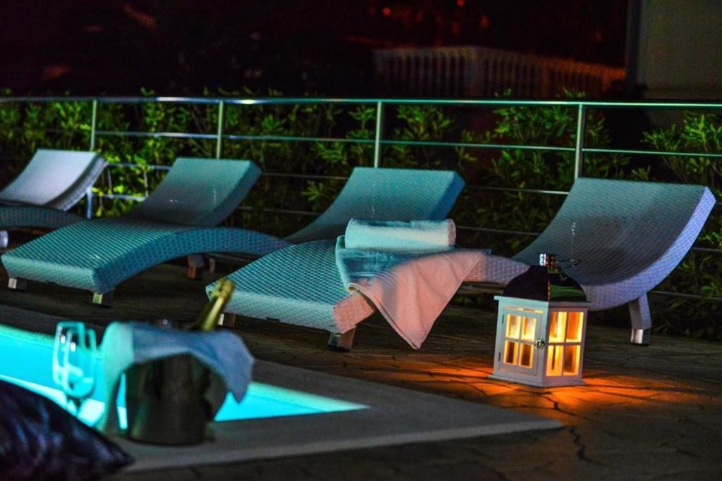 na-prodej-moderni-vila-v-2-rade-od-more-vir-chorvatsko