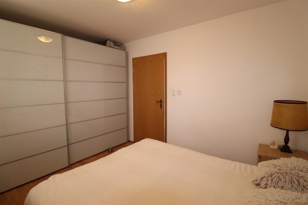 dva-apartmanove-domy-nedaleko-more-vodice-chorvatsko