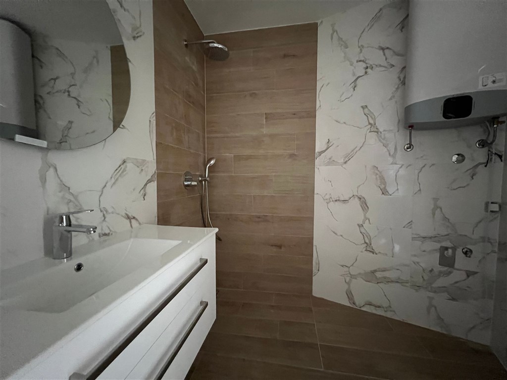 na-prodej-novy-apartman-s-vyhledem-na-more-baska-voda-chorvatsko