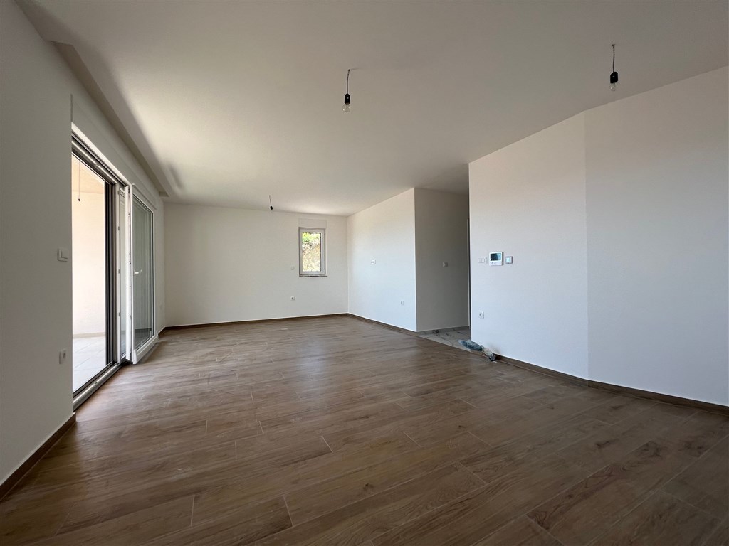 na-prodej-novy-apartman-s-vyhledem-na-more-baska-voda-chorvatsko