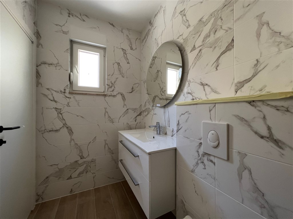 na-prodej-novy-apartman-s-vyhledem-na-more-baska-voda-chorvatsko