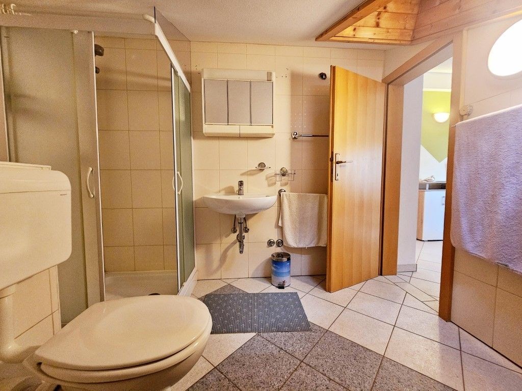 na-prodej-apartman-s-terasou-a-vyhledem-na-more-krk-chorvatsko