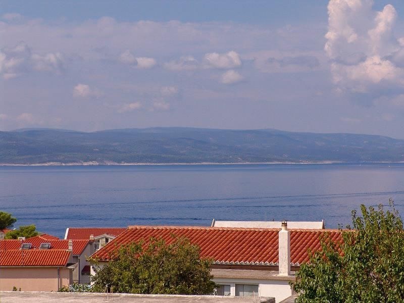 apartmanovy-dum-s-vyhledem-na-more-baska-voda-chorvatsko