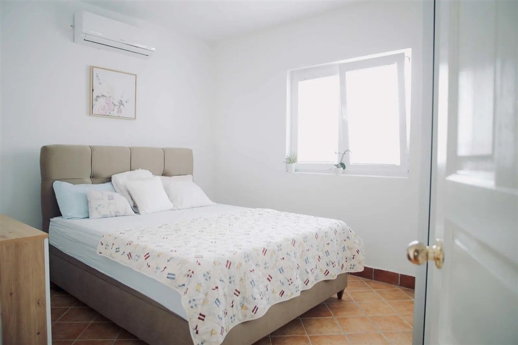 na-prodej-zrenovovany-dum-se-4-apartmany-vir-chorvatsko