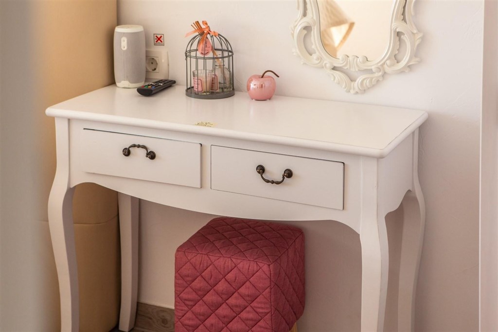 tradicni-kamenna-vila-s-vyhledem-na-more-makarska-chorvatsko