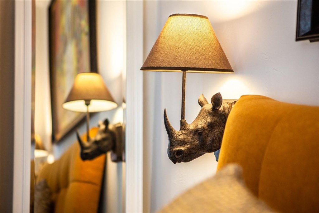 tradicni-kamenna-vila-s-vyhledem-na-more-makarska-chorvatsko