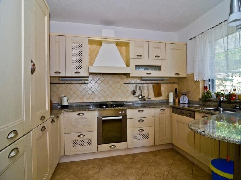 luxusni-nova-vila-s-vyhledem-na-more-makarska-chorvatsko