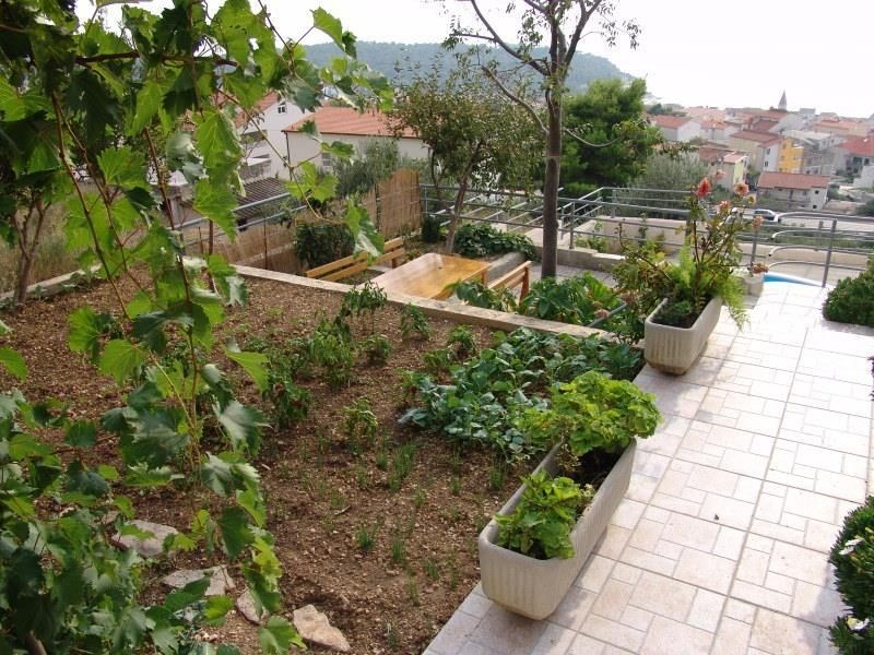 luxusni-nova-vila-s-vyhledem-na-more-makarska-chorvatsko