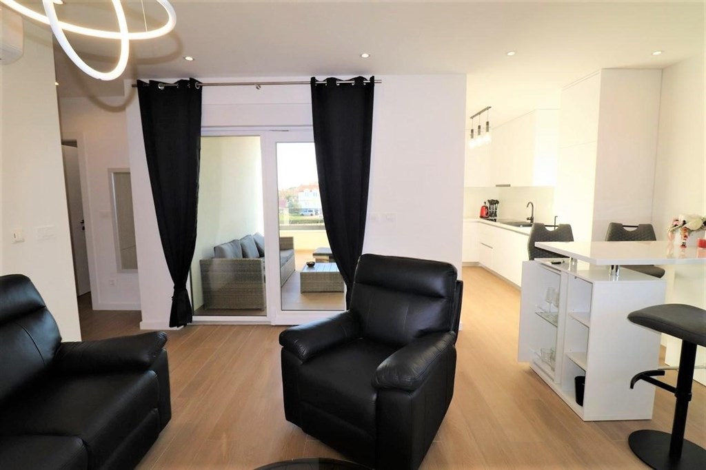 novy-zarizeny-atraktivni-apartman-vodice-chorvatsko