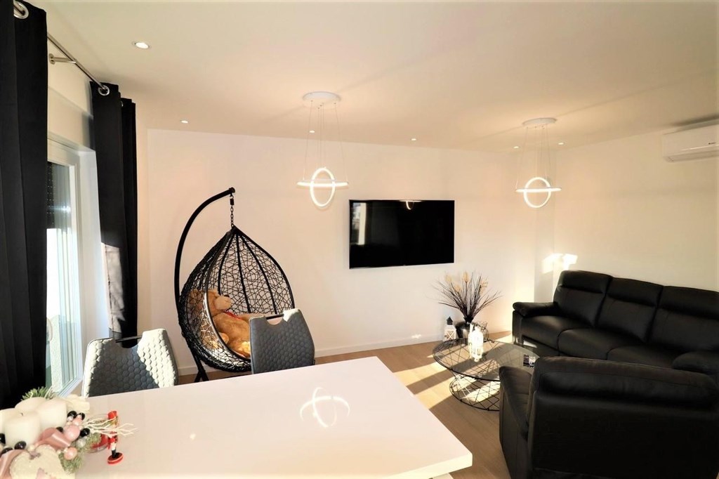 novy-zarizeny-atraktivni-apartman-vodice-chorvatsko