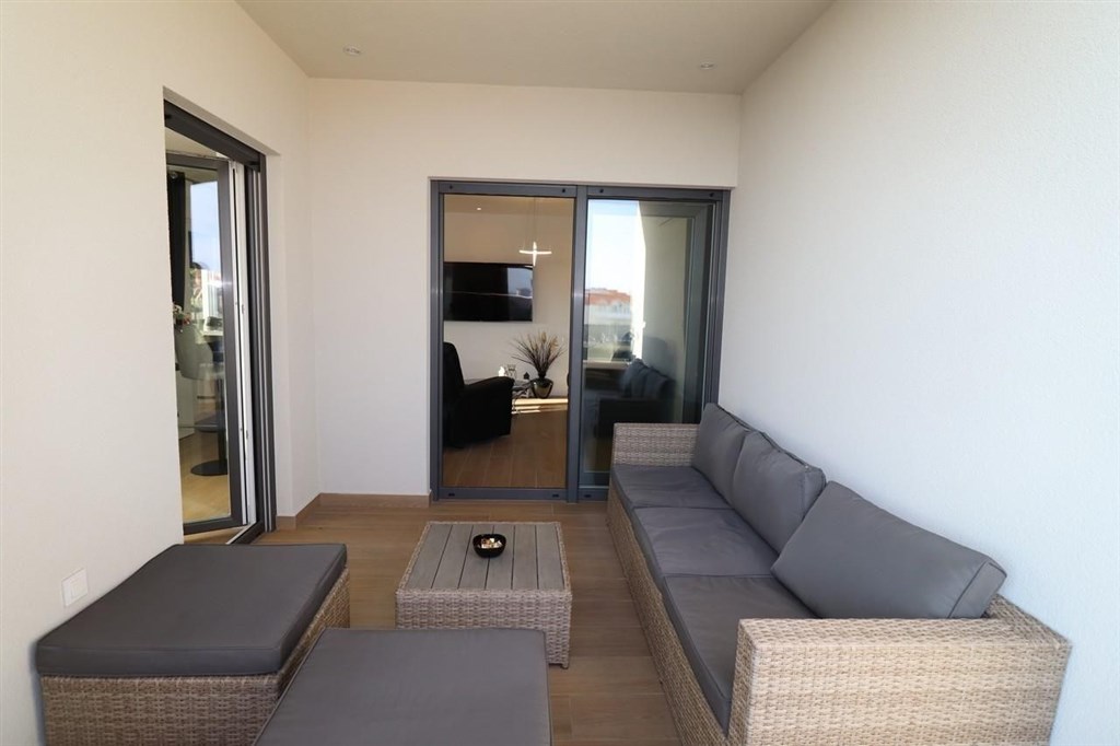 novy-zarizeny-atraktivni-apartman-vodice-chorvatsko