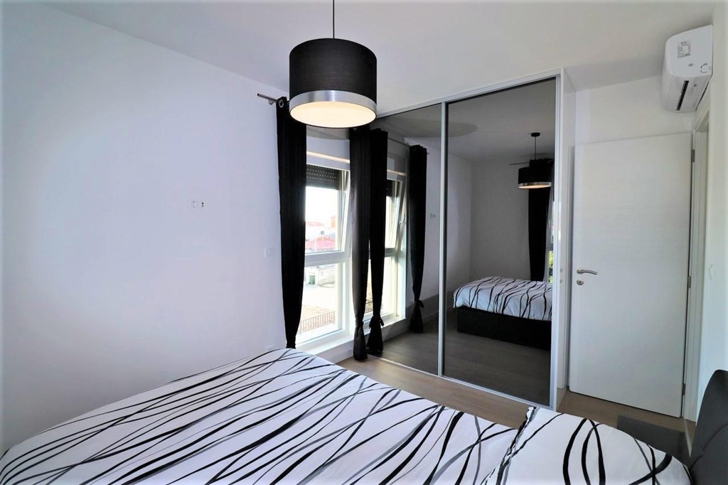 novy-zarizeny-atraktivni-apartman-vodice-chorvatsko