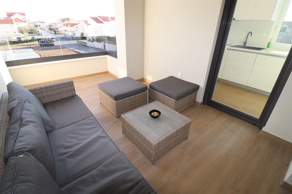 novy-zarizeny-atraktivni-apartman-vodice-chorvatsko