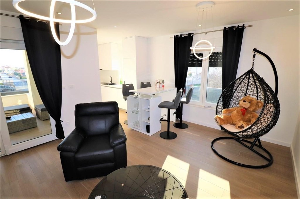 novy-zarizeny-atraktivni-apartman-vodice-chorvatsko