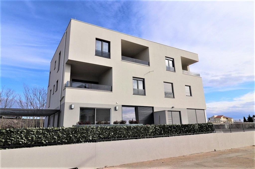 novy-zarizeny-atraktivni-apartman-vodice-chorvatsko