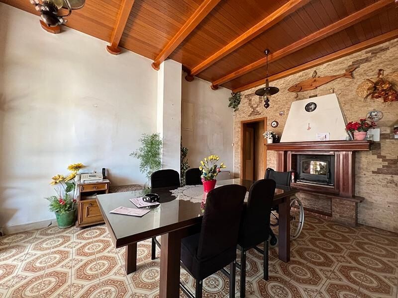 na-prodej-dvoupatrovy-dum-ve-2-rade-od-more-drasnice-chorvatsko