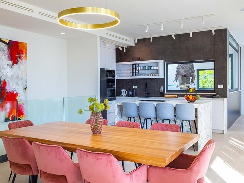 na-prodej-luxusni-vila-s-vyhledem-na-more-veliko-brdo-chorvatsko