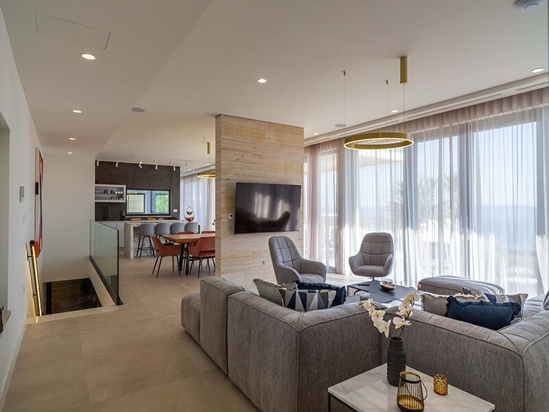 na-prodej-luxusni-vila-s-vyhledem-na-more-veliko-brdo-chorvatsko