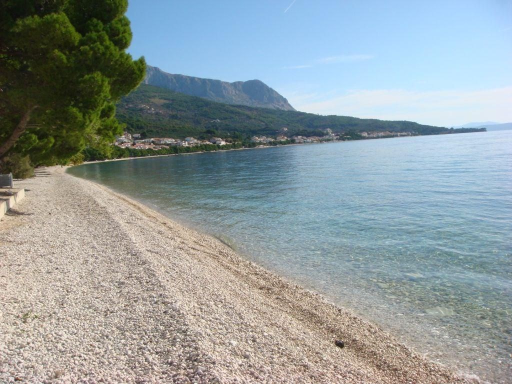 luxusni-apartmanovy-dum-se-16-apartmany-100m-od-more-tucepi-makarska-riviera-chorvatsko