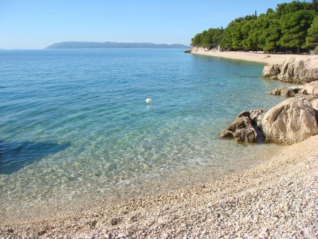 luxusni-apartmanovy-dum-se-16-apartmany-100m-od-more-tucepi-makarska-riviera-chorvatsko