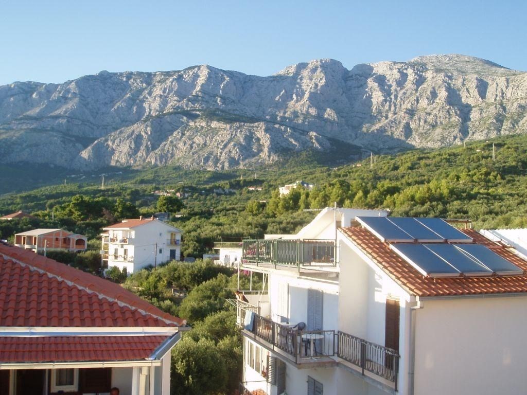 luxusni-apartmanovy-dum-se-16-apartmany-100m-od-more-tucepi-makarska-riviera-chorvatsko