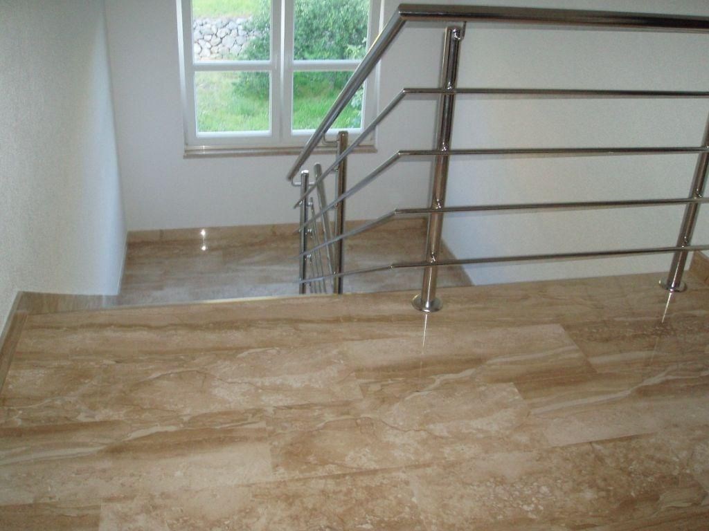 luxusni-apartmanovy-dum-se-16-apartmany-100m-od-more-tucepi-makarska-riviera-chorvatsko