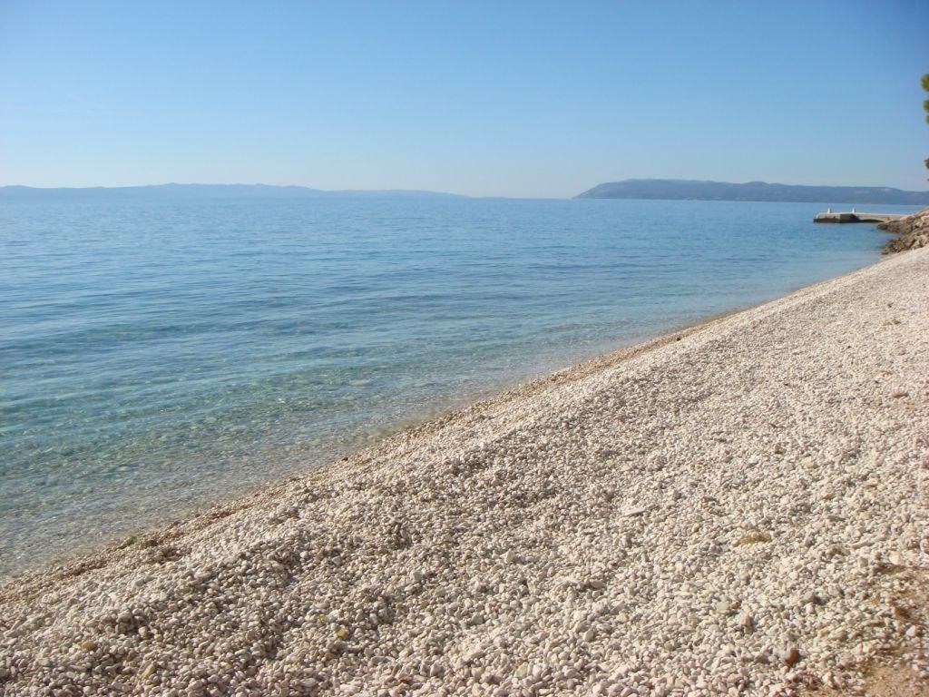luxusni-apartmanovy-dum-se-16-apartmany-100m-od-more-tucepi-makarska-riviera-chorvatsko