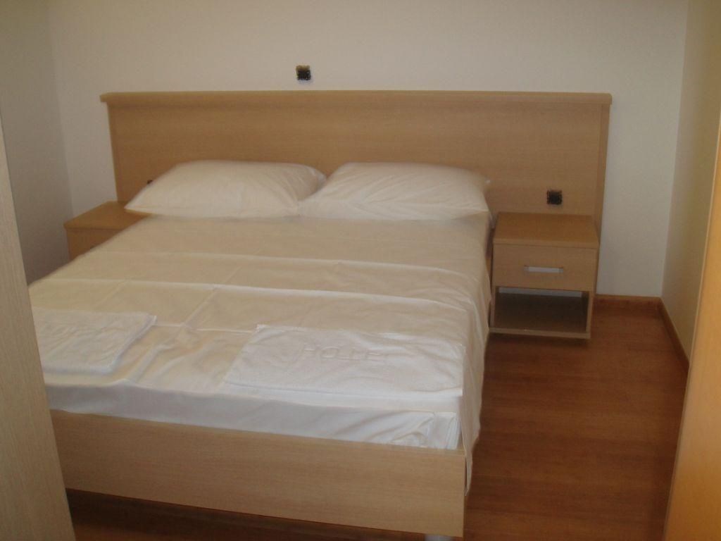 luxusni-apartmanovy-dum-se-16-apartmany-100m-od-more-tucepi-makarska-riviera-chorvatsko