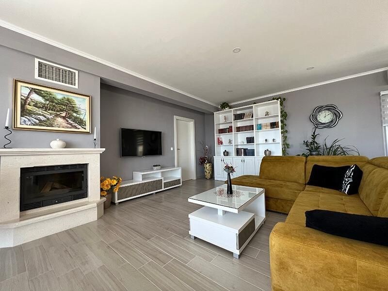 na-prodej-novy-apartmanovy-dum-s-vyhledy-na-more-krvavica-chorvatsko