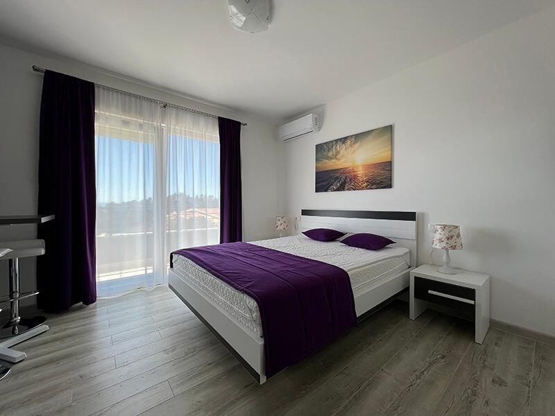 na-prodej-novy-apartmanovy-dum-s-vyhledy-na-more-krvavica-chorvatsko