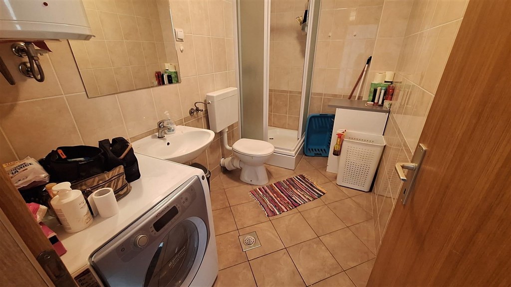 na-prodej-zarizeny-apartman-s-vyhledem-na-more-krk-chorvatsko