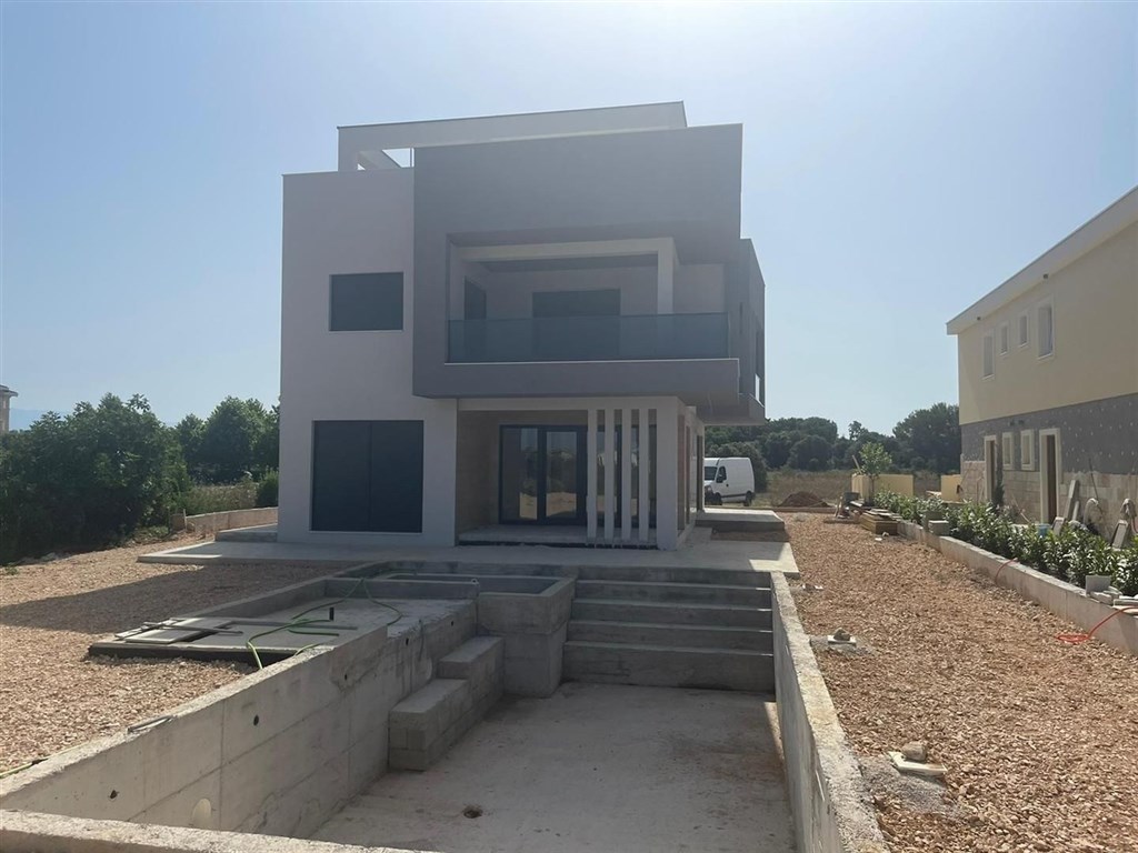 na-prodej-nova-moderni-vila-s-bazenem-zaton-chorvatsko