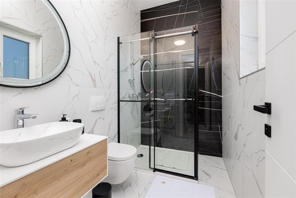 na-prodej-dva-luxusni-apartmany-s-vyhledem-na-more-krk-chorvatsko