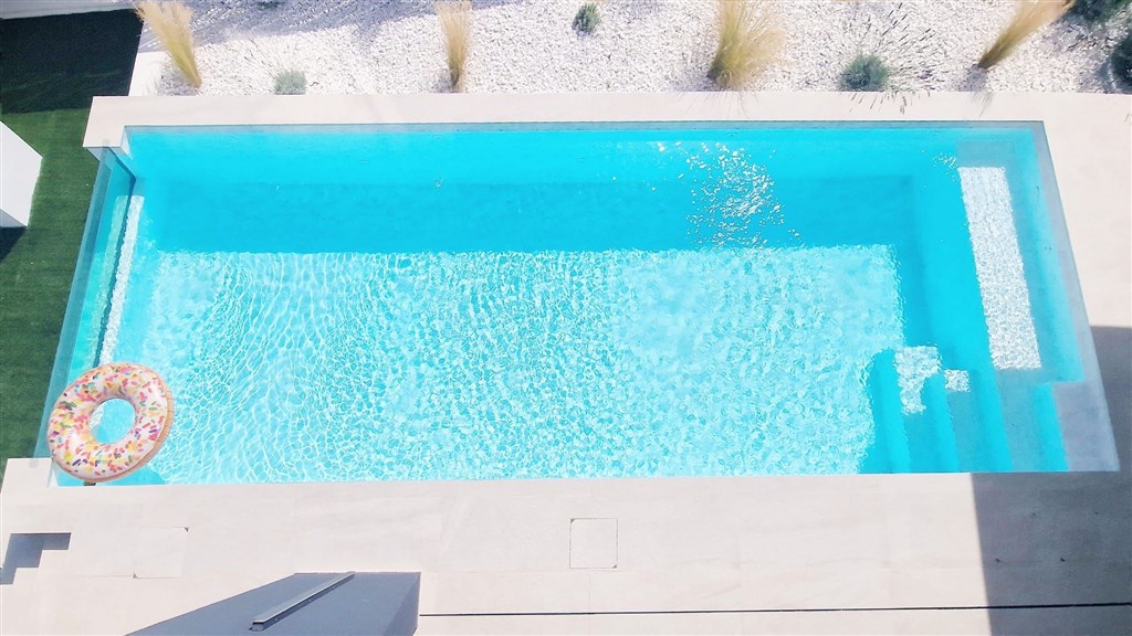 na-prodej-nova-atraktivni-vila-s-bazenem-kozino-chorvatsko